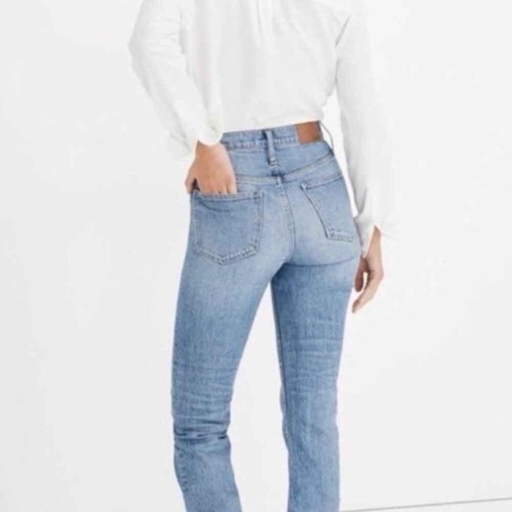 Madewell Blue High Rise Tailored Jeans. Size 27